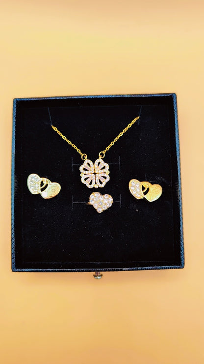 Coffret de Rose Éternel avec Collier à 4 Coeurs